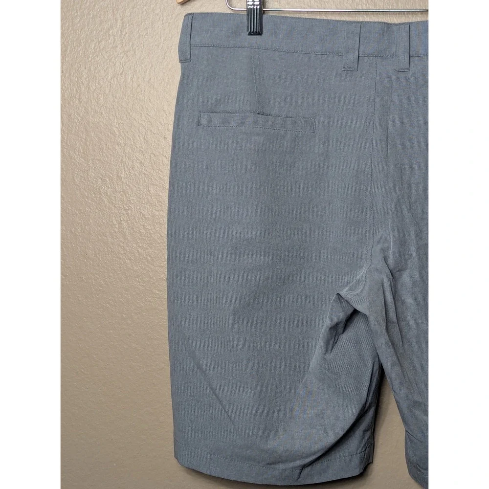 TravisMathew Beck Shorts Mens 34 Grey Golf Performance 1MM208 Stretch Casual